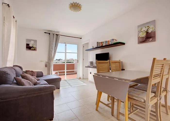 Beautiful 3 Bed Appartement *